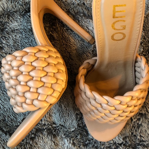 Nude heels - Picture 2 of 5